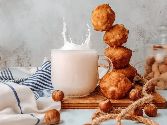 Ciasto bez laktozy – przepisy dla osób z nietolerancją