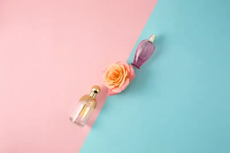 Historia marki Victorias Secret w świecie perfum: Od początków do dzisiejszych trendów